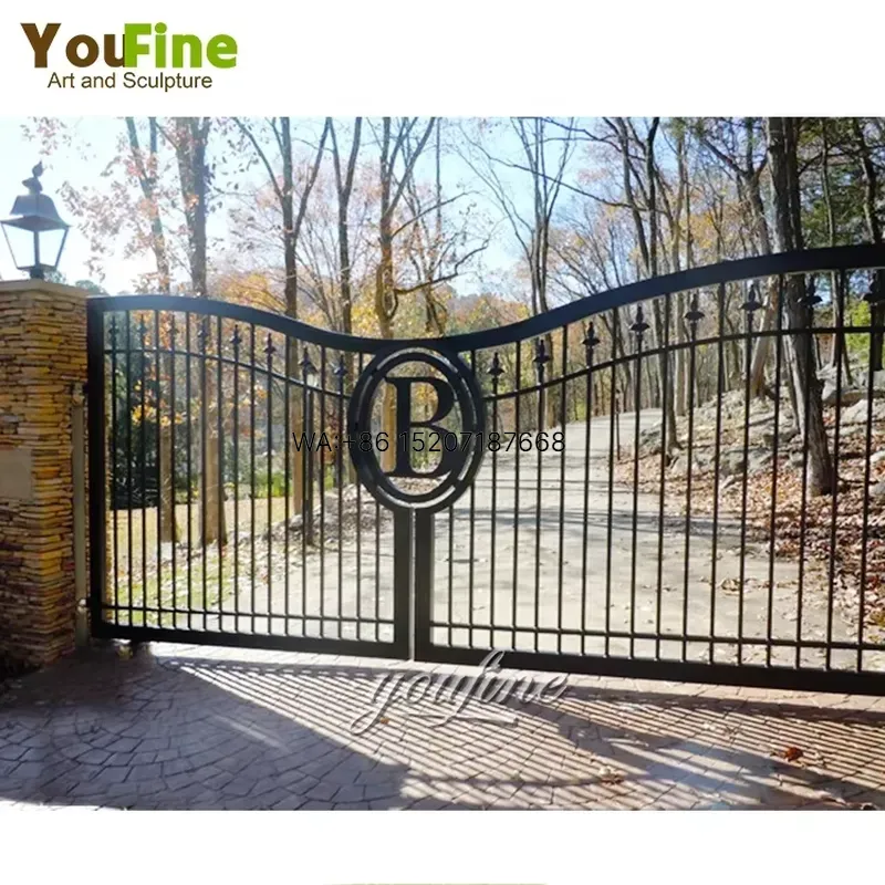 بوابة حديدية ضخمة بتصميم بسيط  - مراجعة Home Security For Doors وسعره